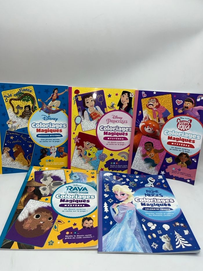 Lot de 5 livres d'activités coloriages mystères Disney Neuf - photo numéro 1