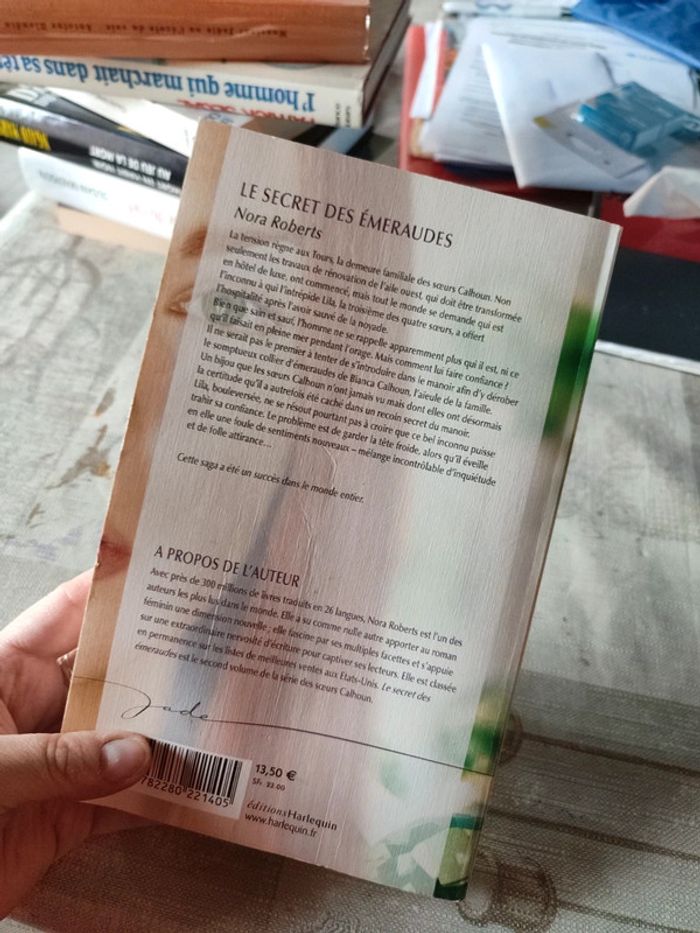 Secret des émeraudes, Nora Roberts - photo numéro 2