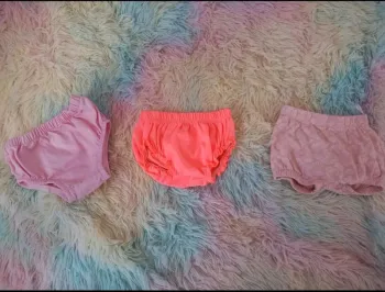 Lot 3 bloomers