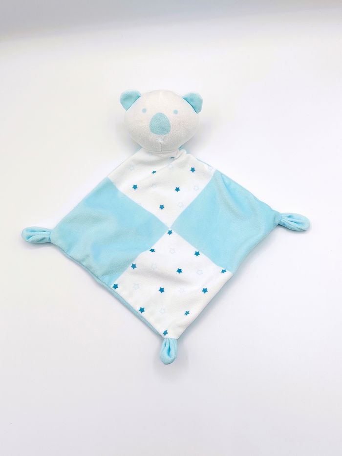 Doudou plat koala ours MES PETITS CAILLOUX bleu blanc étoiles sos doudou - photo numéro 1