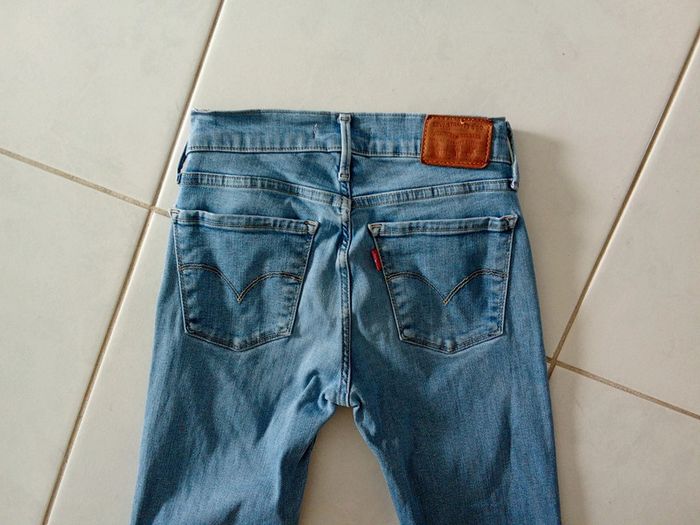 Levi's 710 super skinny 25-30 - photo numéro 4