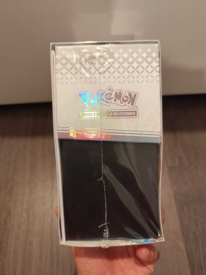 ETB Évolutions Prismatiques cartes Pokémon neuf EV8.5 coffret dresseur d'élite - photo numéro 5