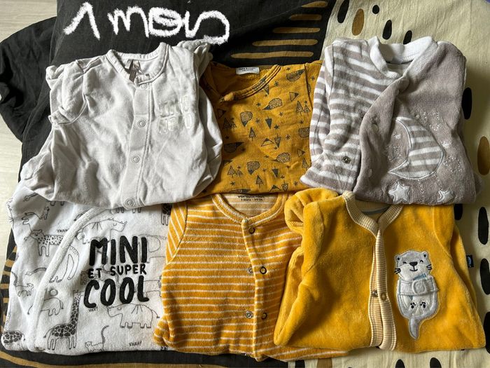 LOT VÊTEMENTS - 1 mois - photo numéro 10