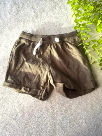 Très jolie short pour bébé garçon