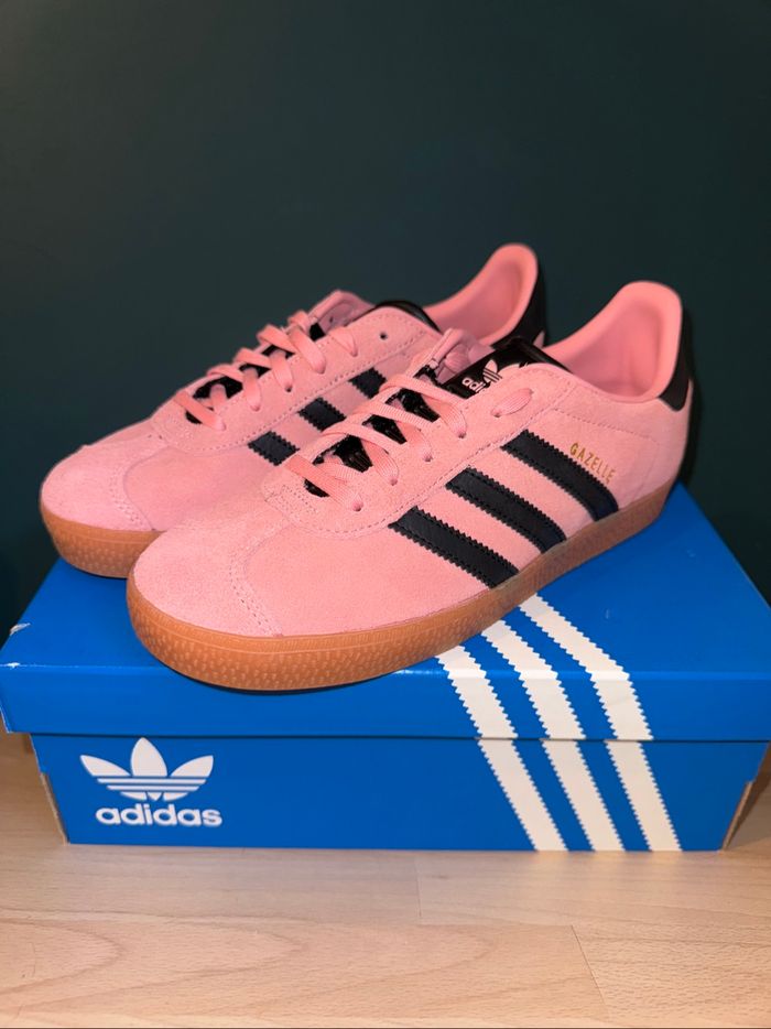 Adidas gazelle neuves T38 - photo numéro 2