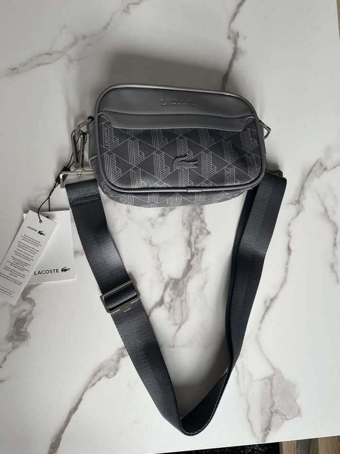 Sacoche lacoste - photo numéro 2