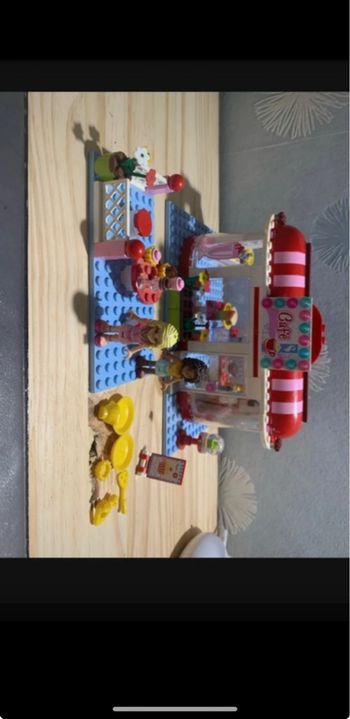 Lego friend