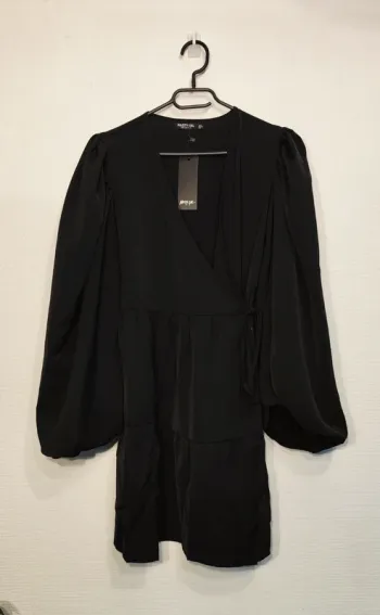 Robe neuve portefeuille noire 34 Nasty Gal