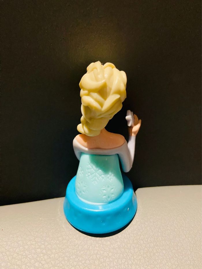 Figurine Elsa Reine des Neiges - photo numéro 2