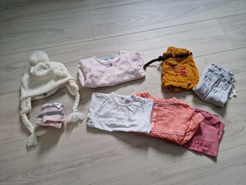 Lot de vêtements 9 mois filles