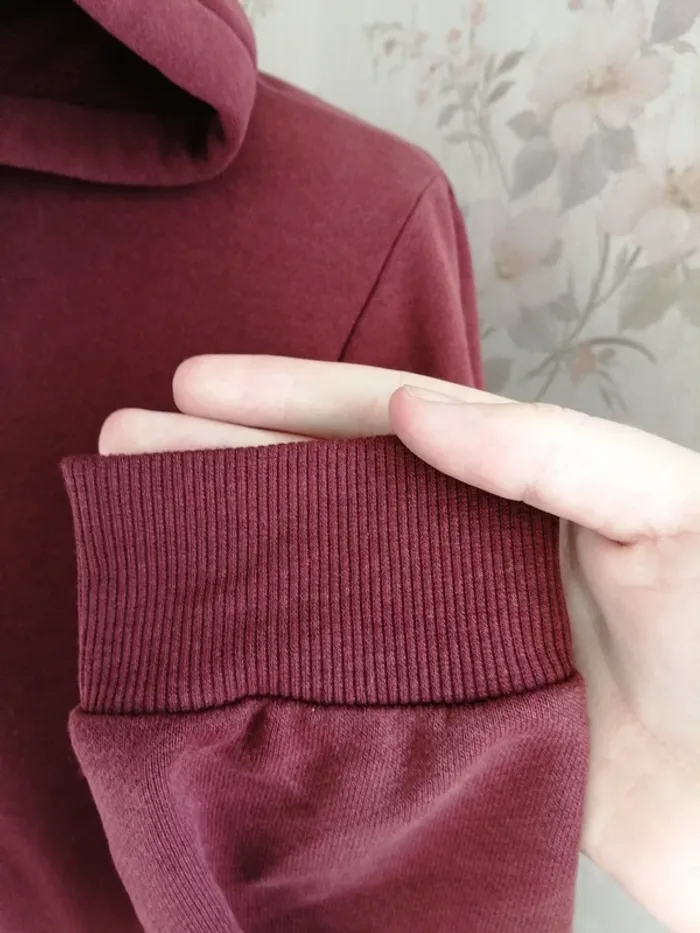 Veste à capuche bordeaux avec poche et lien à nouer blanc / pimkie/ (M/L) - photo numéro 6