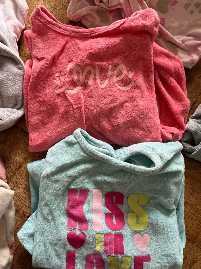 Gros lot pyjama - photo numéro 4