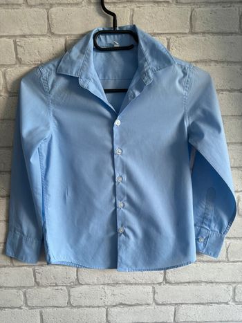 Chemise C&a taille 128 (8 ans ) neuf