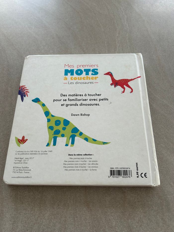 Mes premiers mots à toucher " les dinosaures" - photo numéro 7