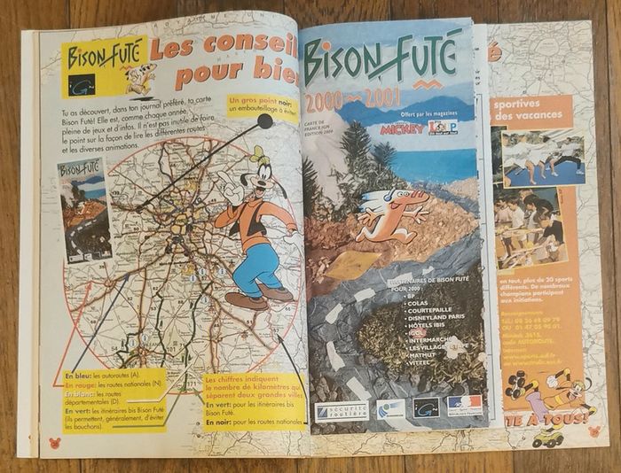 Ancien journal de mickey N°2505 avec cadeau carte bison futé 2000 vintage - photo numéro 2