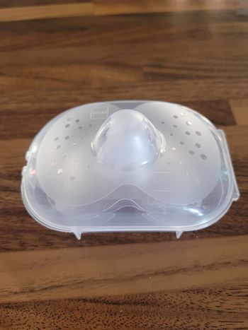 2 Bout de seins MAM , taille 2