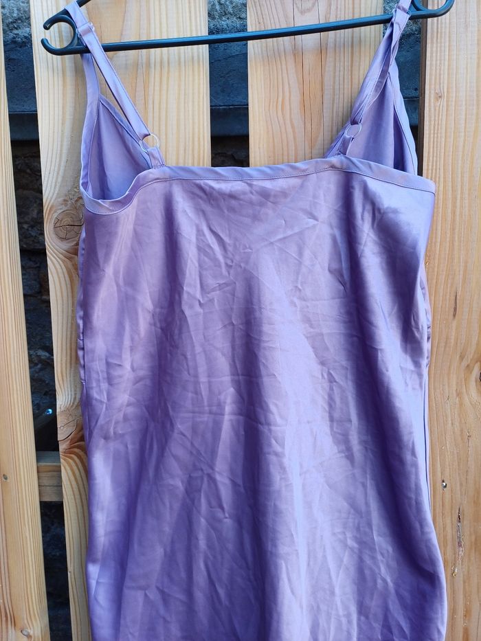 Jolie nuisette satinée lilas et dentelle bordeaux O'moi sexy - photo numéro 8
