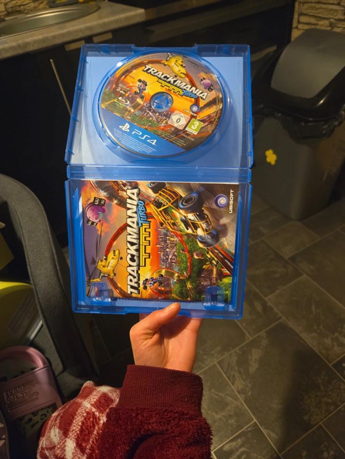 Jeu ps4 - photo numéro 3