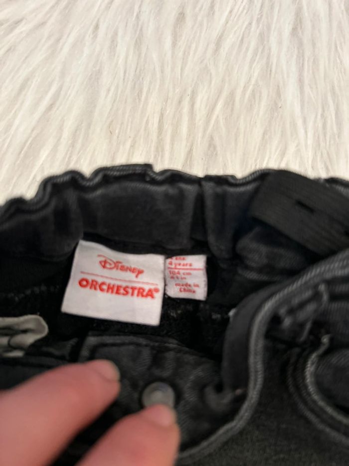 Très beau jeans minnie 🥰 Disney taille 4 ans - photo numéro 4