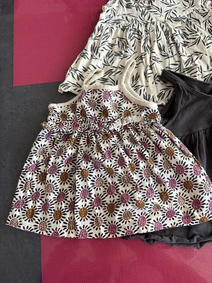 Lot de robe été - photo numéro 2