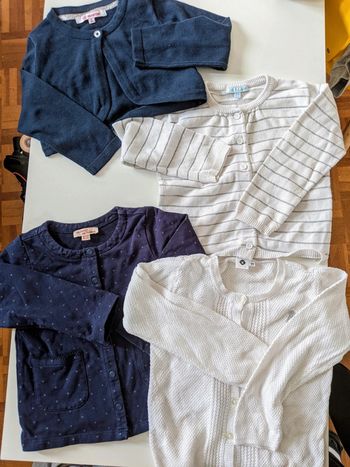 Lot de 4 gilets fins mi-saison fille 2 ans 86 cm