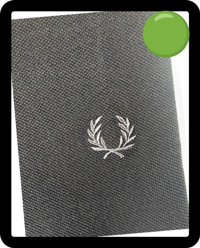 Magnifique Polo Fred Perry M3600  taille XS - photo numéro 3