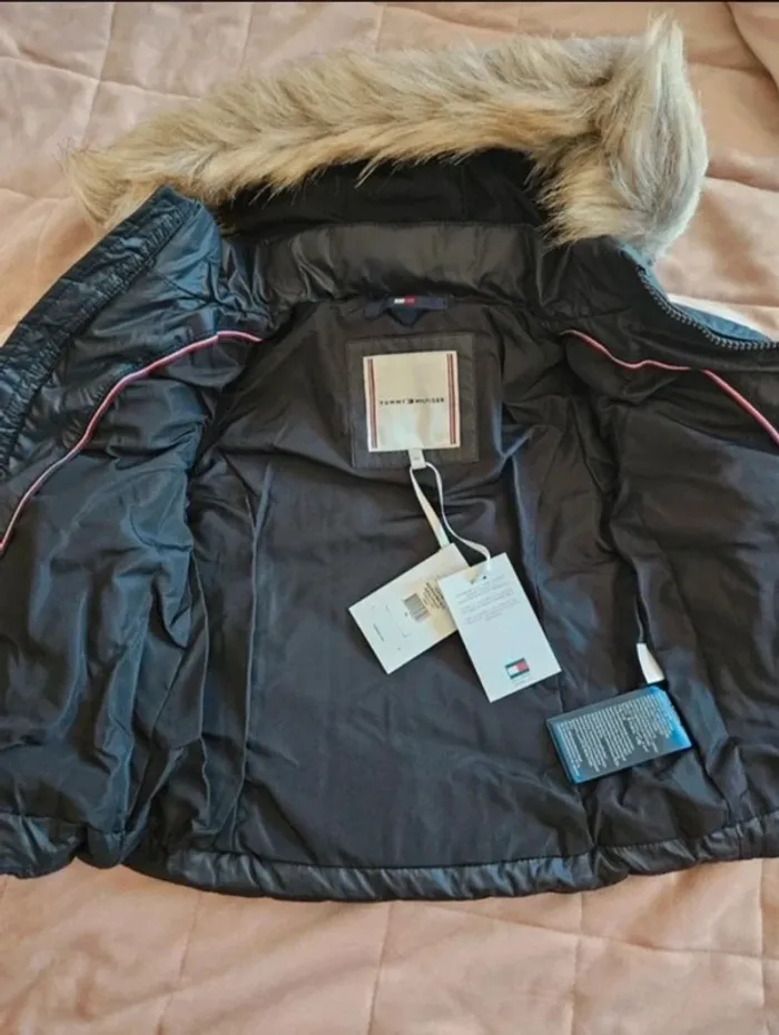 Doudoune bébé Tommy hilfiger neuve - photo numéro 3
