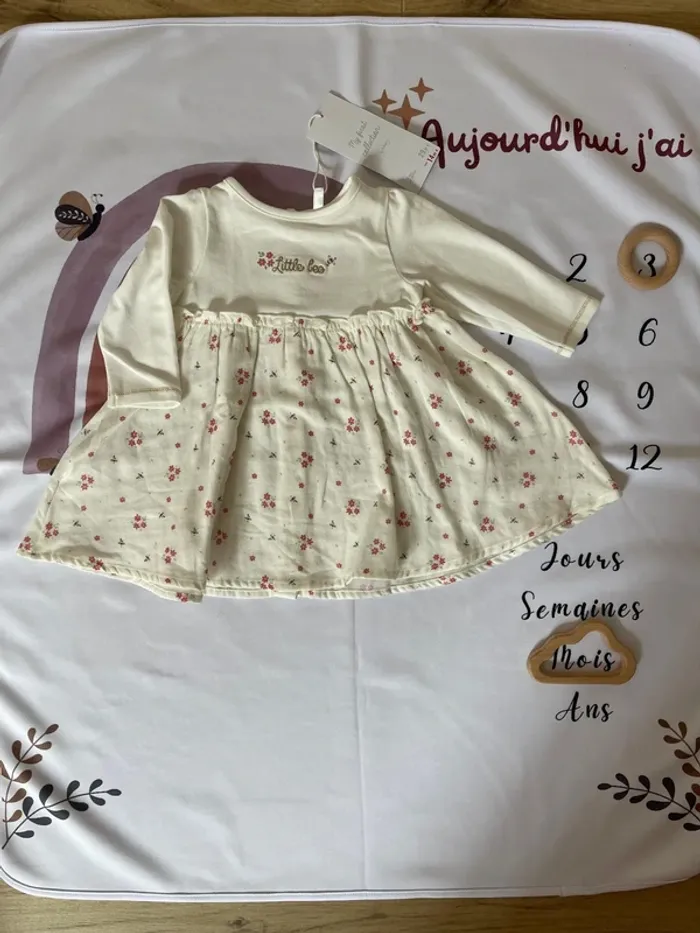 Robe bébé fille Orchestra – Neuve avec étiquette – Taille 3 mois🐝