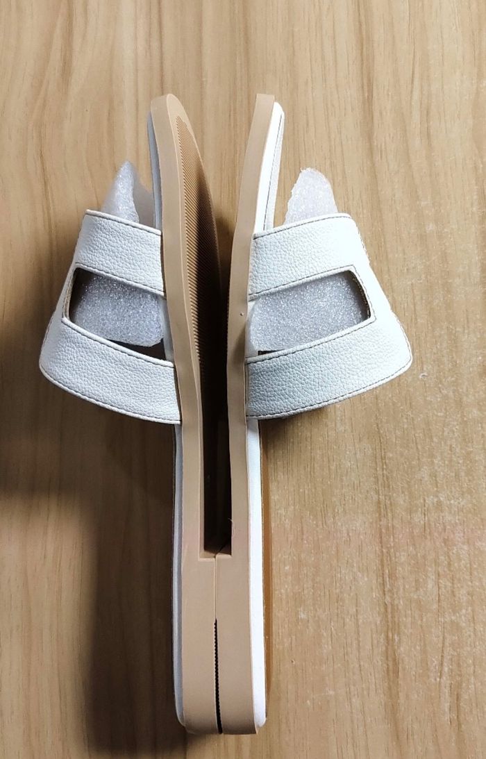 Claquette H - photo numéro 2