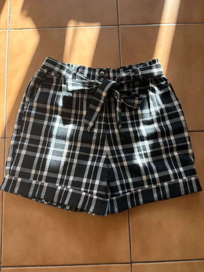 Short femme 34 - photo numéro 5