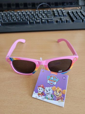 lunettes de soleil enfants 100 pour 100 UV
