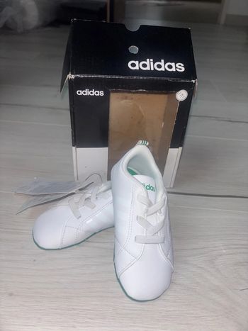 Baskets 19 adidas stan smith vs advanyage crib