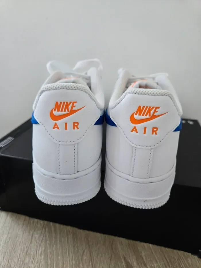Nike air force 1 taille 38,5 neuves blanc bleu édition basket ball - photo numéro 6