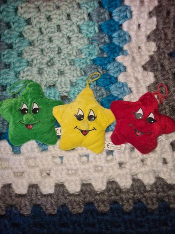 Lot 3 étoiles peluche