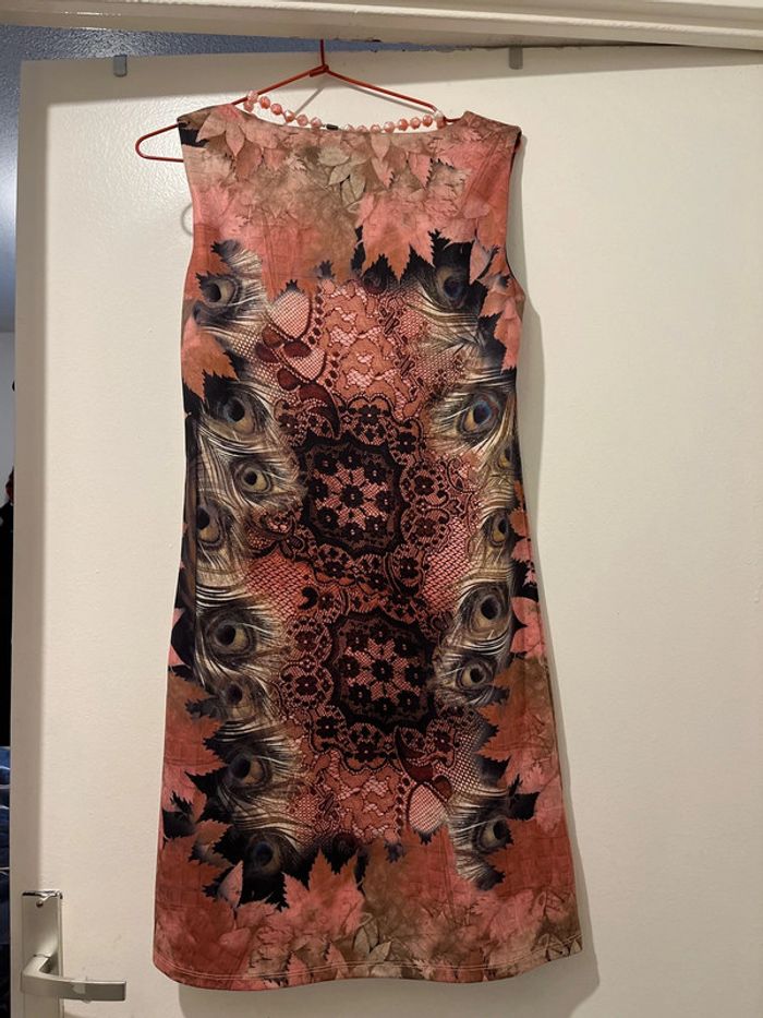 Merveilleuse robe taille 1 On dirait un tableau tellement le motif est beau - photo numéro 8