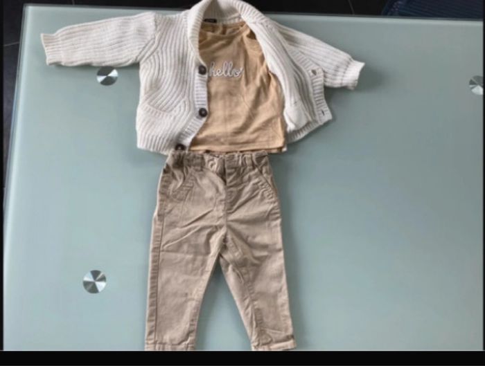 Ensemble automne garçon Kiabi taille 12 mois