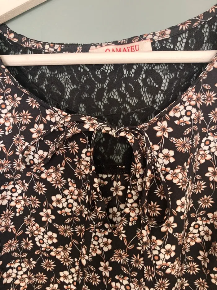 Blouse à Fleurs et Dentelle 36 - photo numéro 2