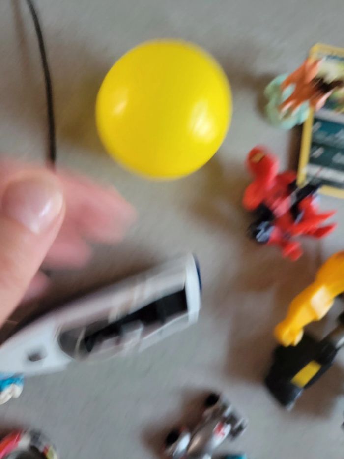 Lot Jouet divers spiderman smurf anse spnier bateaux collier - photo numéro 10