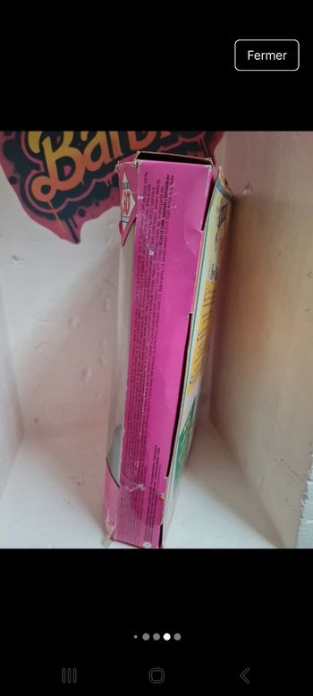 Barbie I'm à Toys'r'us