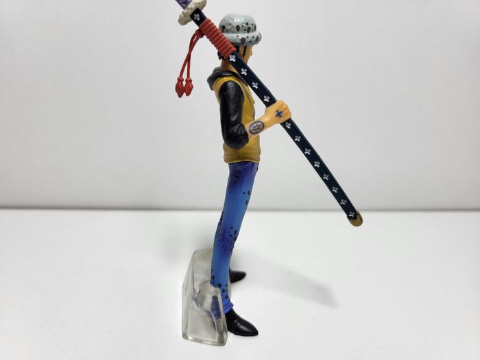 One Piece Gashapon Figurine Trafalgar Law - photo numéro 6
