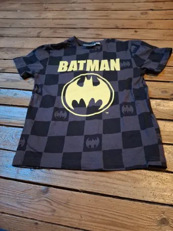 Tshirt batman 7/8 ans
