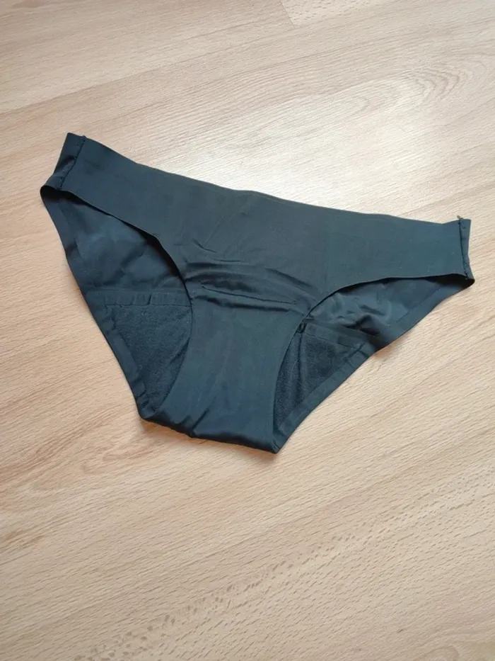 Culotte menstruelle neuve - photo numéro 4