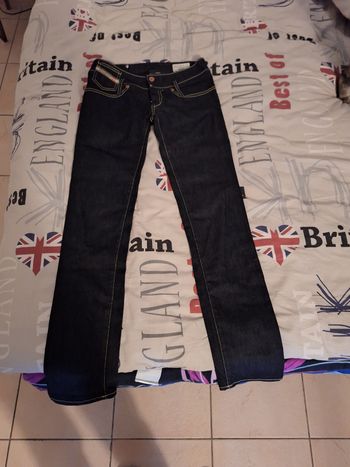 Jean diesel femme.