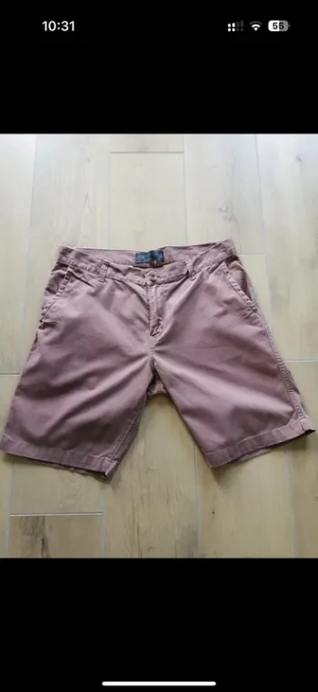 Short chino