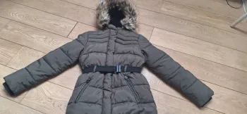 Beau manteau bien chaud avec capuche
