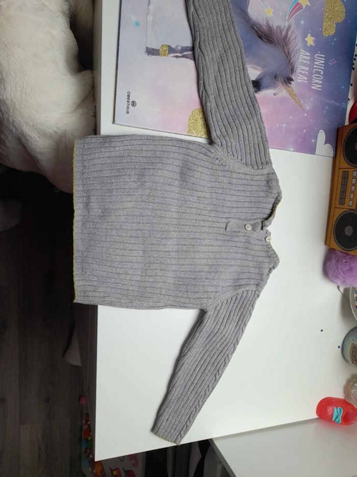 Pull gris 12 mois - photo numéro 5