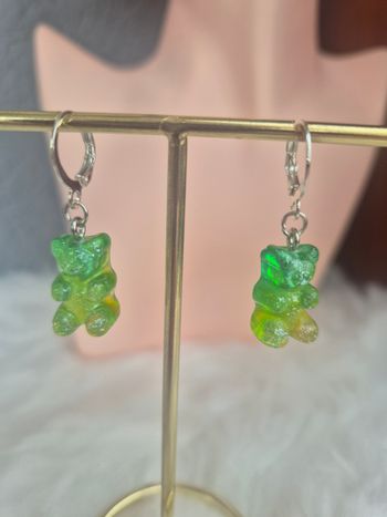 Boucles d’oreilles nounours vert et jaune #Bijoux #Ours #Mode #Tendances