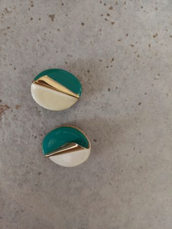 Boucle d oreilles nacre vert émeraude vintage