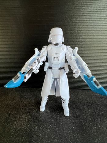 Snowtrooper du Premier Ordre - Figurine Star Wars 10cm
