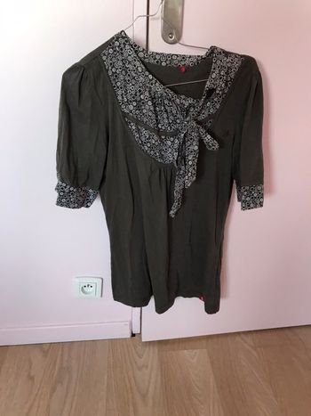 T shirt esprit fleuri kaki M